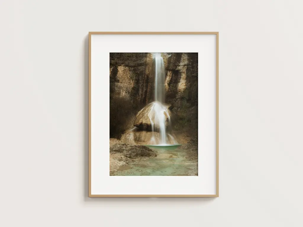 Free_Poster_Frame_Mockup_9.webp